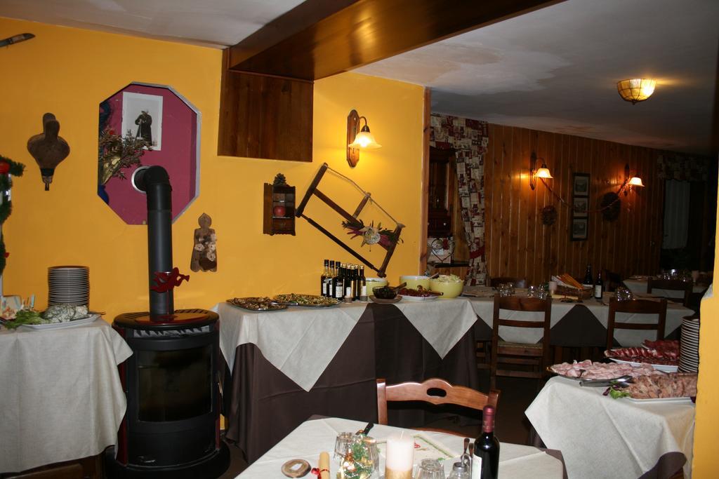 Hotel Etoile De Neige Valtournenche Kültér fotó